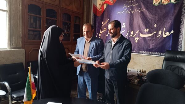 نشست دانش‌آموز خبرنگاران پانا کهگیلیویه و بویراحمد با معاونت پرورشی به‌مناسبت اعتکاف دانش‌آموزی