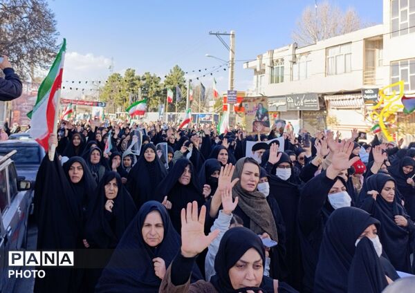 گر پدر رفت تفنگ پدری هست هنوز 