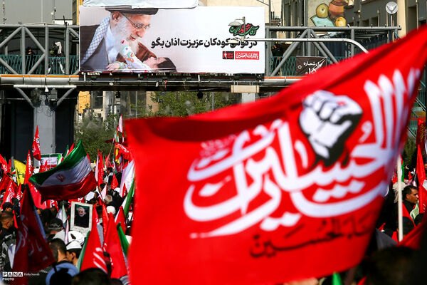 مراسم تشییع پیکر مطهر رهبر شهید انقلاب در تهران - 4