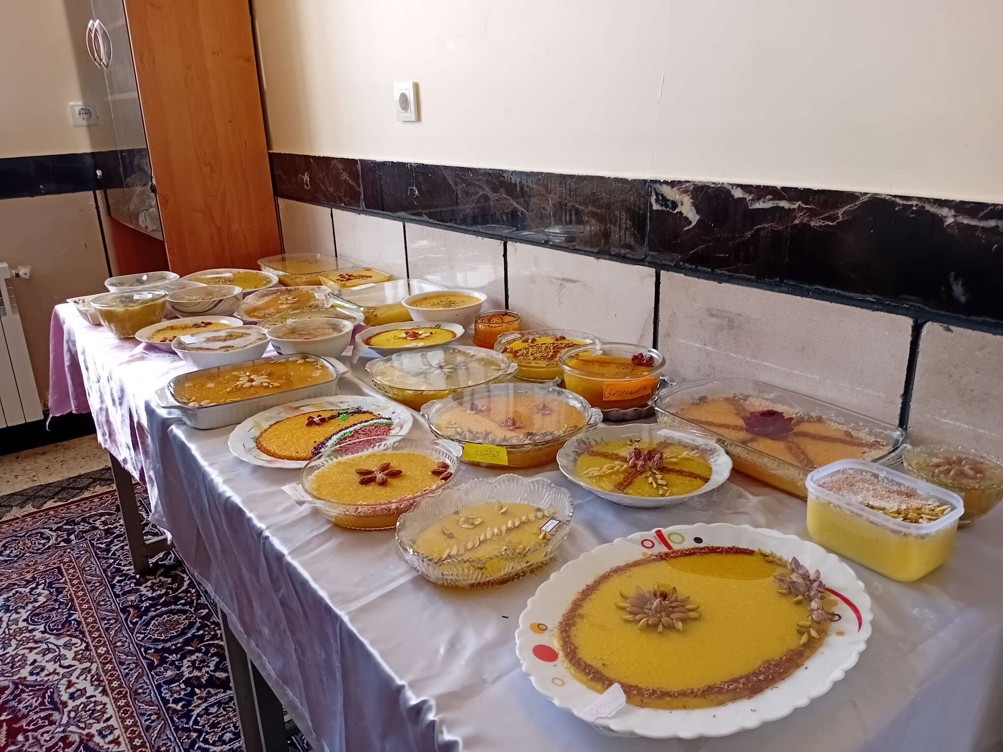 جشنواره شله زرد به مناسبت هفته بهداشت روان در مدرسه مادرمهربان خلیل آباد