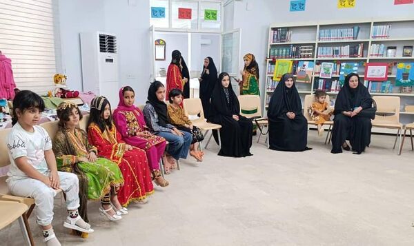 افتتاح نمایشگاه «ماهی پرنده» در مرکز کانون جاسک به مناسبت هفته دولت