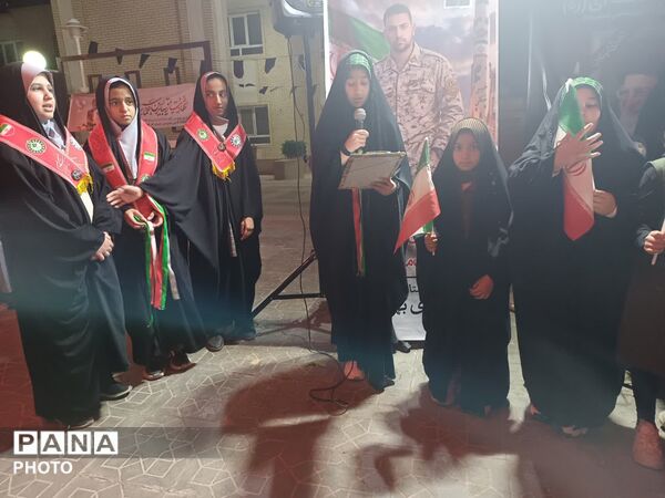نقش‌آفرینی پیشتازان دبستان بنیاد ۱۵ خرداد در موکب سازمان دانش‌آموزی ابرکوه