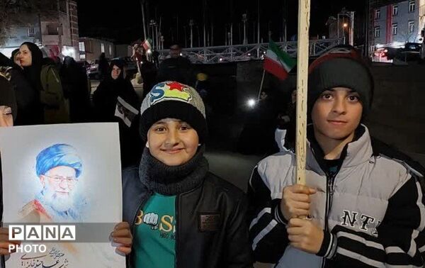 بیعت با رهبر جدید انقلاب در شهر ازندریان