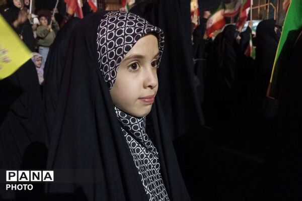 حضور مردم قرچک مخصوصا کودکان در تجمع روز جمهوری اسلامی، پررنگ تر از همیشه