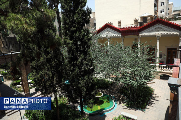 خانه موزه مقدم