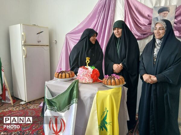 دورهمی دخترانه پاتوق زینبیون در روستای دربهشت 