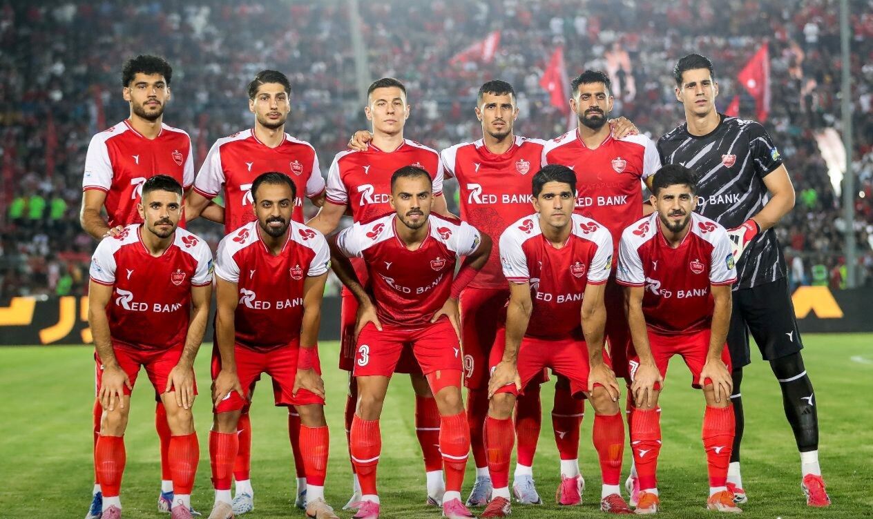 تخریب جایگاه استقلالی‌ها با نارنجک آبی/ کارگر: عطش گلزنی پرسپولیسی‌ها با یکی دو گل نباید خاموش شود+فیلم