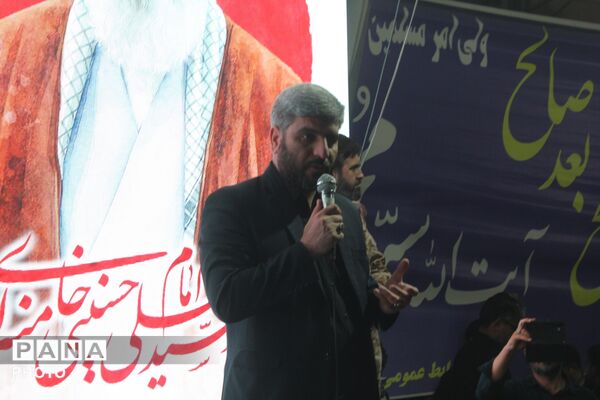 حضور گسترده مردم ورامین در تجمع میدان امام خمینی(ره)