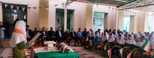 یادواره شهدای «لاله های روشن» حاجی‌آباد