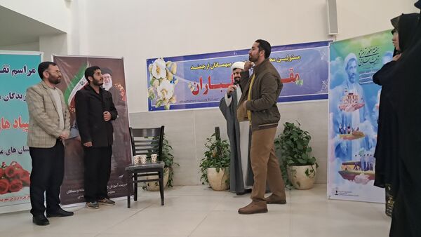 تجلیل از مربیان و معلمان پرورشی و خانواده شهدا در آشخانه