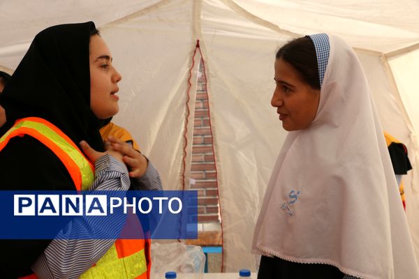 مانور آمادگی برای مقابله با بحران در آموزشگاه دخترانه راز