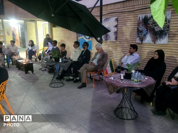 برگزاری شب شعر روایت عهد با حضور فرهیختگان شعر و ادب ناحیه ۳