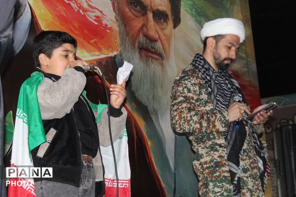 مراسم سازمان دانش‌آموزی فاروج به یاد دانش‌آموزان شهید میناب