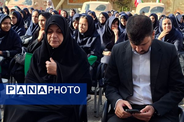 زنگ آغاز سال تحصیلی جدید در مدارس نواخته شد