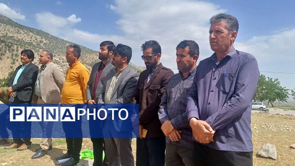 آیین کلنگ‌زنی مدرسه 12 کلاسه در دیشموک 