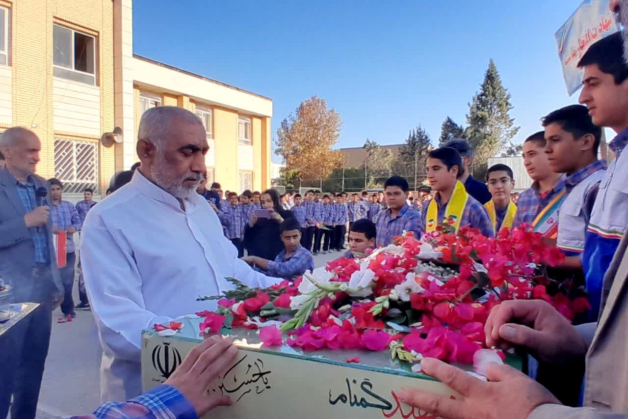 استقبال از شهید گمنام در دبیرستان معارف صدرا ولایت 