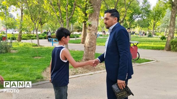 از کلاسِ مجازی تا قدردانیِ حضوری دانش‌آموزان در طبیعت