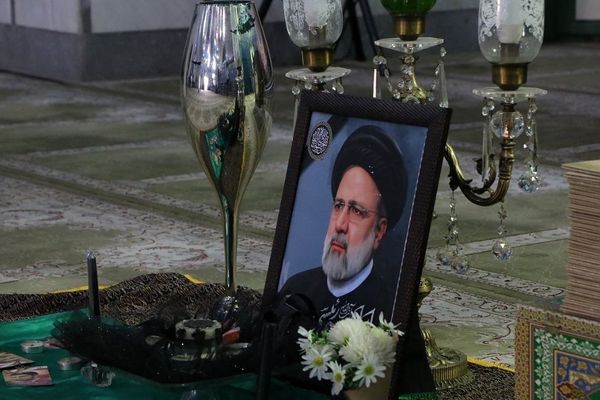 برگزاری مراسم سالگرد ارتحال امام خمینی(ره) و یادبود شهدای خدمت با حضور فرهنگیان شهرستان ری