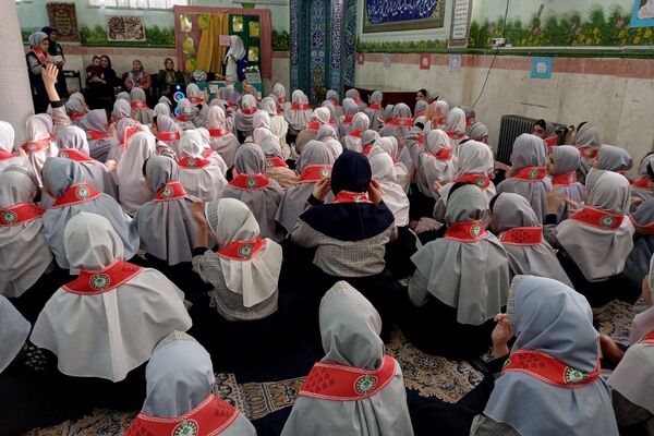 جشن نیمه شعبان در دبستان شهید آقچه‌‍‌لو رباط‌کریم