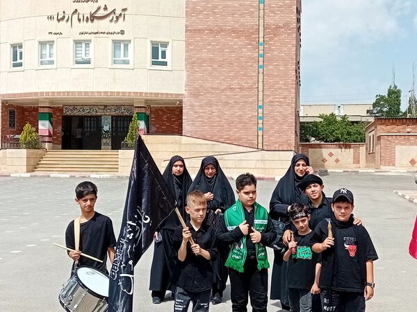 همایش احلی‌من‌العسل در شهرستان فیروزکوه 