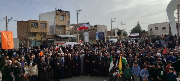 حضور باشکوه مردم جاجرم در جشن چهل و پنجمین فجر انقلاب