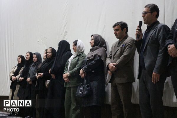 برگزاری نخستین مجمع عمومی انتخابات انجمن اولیا و مربیان در دبیرستان معراج اردبیل
