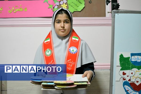 افتتاحیه طرح  «ایرانمون» در مدرسه شهدای گمنام بهارستان‌دو