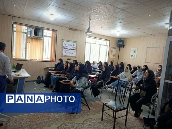 جوانان هلال احمر کاشمر برای حوادث آماده می شوند