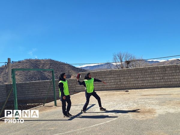 رقابت مسابقه داژبال دانش‌آموزان شلیل و ملک‌شیر