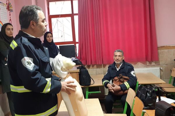 اولین دوره آموزشی آموزگاران پایه مدارس ابتدایی شهرستان رباط‌کریم