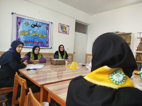 انتخابات شورای دانش‌آموزی در شهرستان فاروج 