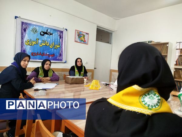 انتخابات شورای دانش‌آموزی در شهرستان فاروج 