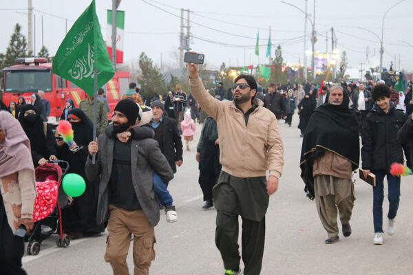 جلوه های حضور خادمان نوجوان در شادپیمایی مسجد جمکران