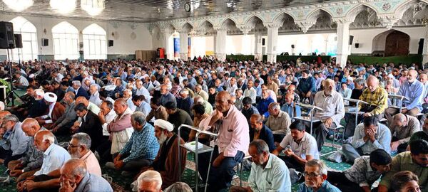 نماز عبادی سیاسی جمعه در کاشمر برگزار شد