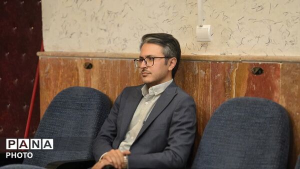 اولین گردهمایی انتخابات هیات موسسان و هیات مدیره مجمع خبرنگاران شهرستان شبستر 