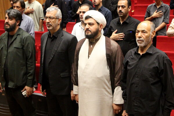 چهارمین سالگرد شهادت استاد طلبه مجاهد محمدحسین فرج نژاد و خانواده ایشان در یزد