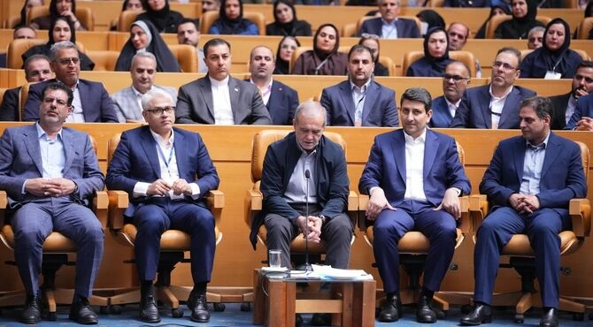 افتتاح 7 هزار و 947 پروژه خانواده ارتباطات کشور با حضور رئیس‌جمهور پزشکیان