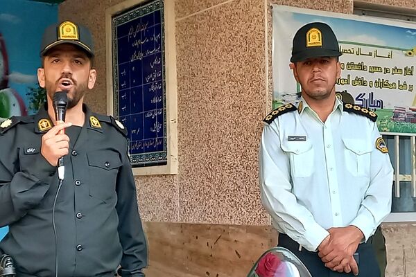 گرامیداشت هفته نیروی انتظامی در مدارس رودهن 