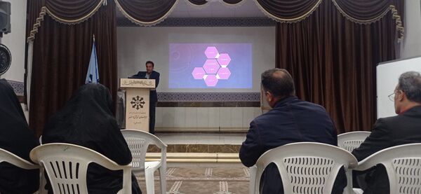 جلسه هدایت تحصیلی در دبیرستان استعدادهای درخشان دوره اول کاشمر