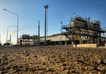 دلایل تاخیر در عملیات اجرایی طرح توسعه میدان نفتی آزادگان جنوبی بررسی شد
