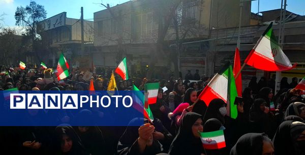 همبستگی یکبارچه مردم غیور و ولایتمدار شهرستان بروجرد در تشییع شهدای امنیت