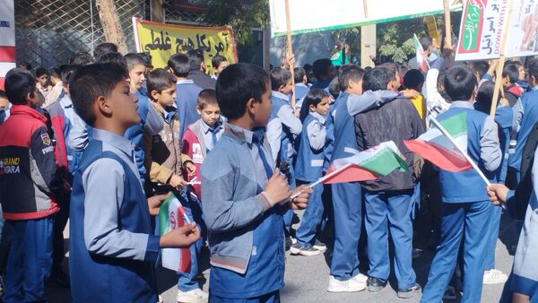 اقتدار ملت ایران در راهپیمایی روز ۱۳ آبان شهرستان خلیل‌آباد 