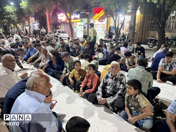 اطعام غدیر در نودوششمین تجمعات مردم ابرکوه