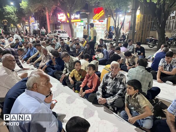 اطعام غدیر در نودوششمین تجمعات مردم ابرکوه