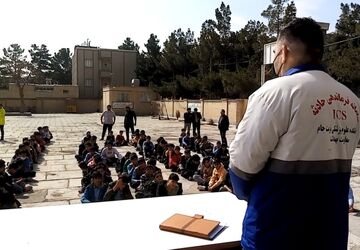 کارگاه ایمنی چهارشنبه‌سوری در دبیرستان شهید نصراللهی تربت جام