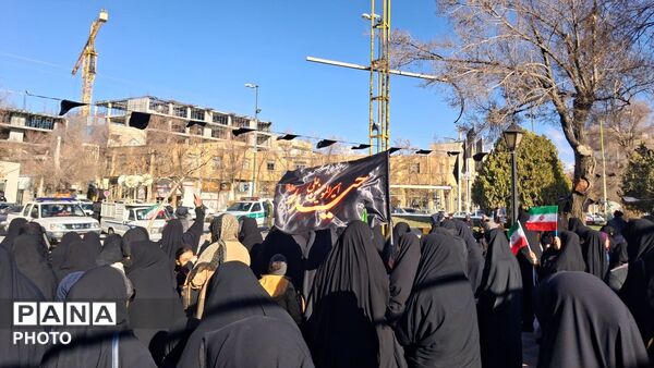 بیعت مردم بروجن با رهبر معظم انقلاب