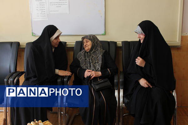 جشن شکوفه‌ها، نوید بخش آغاز فصلی جدید از تحصیل