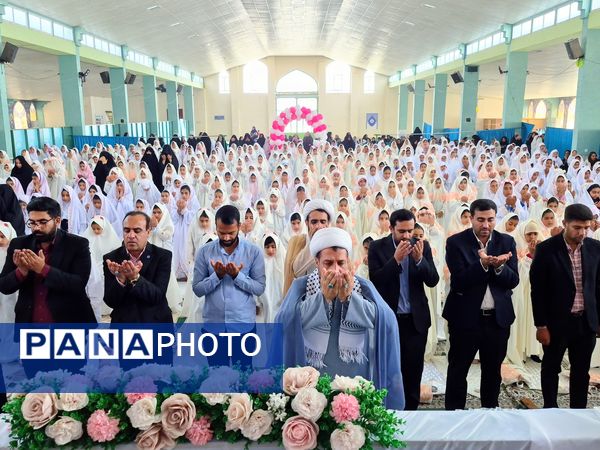 آیین سپیدپوشان؛ جشن تکلیف دختران عنبرآباد