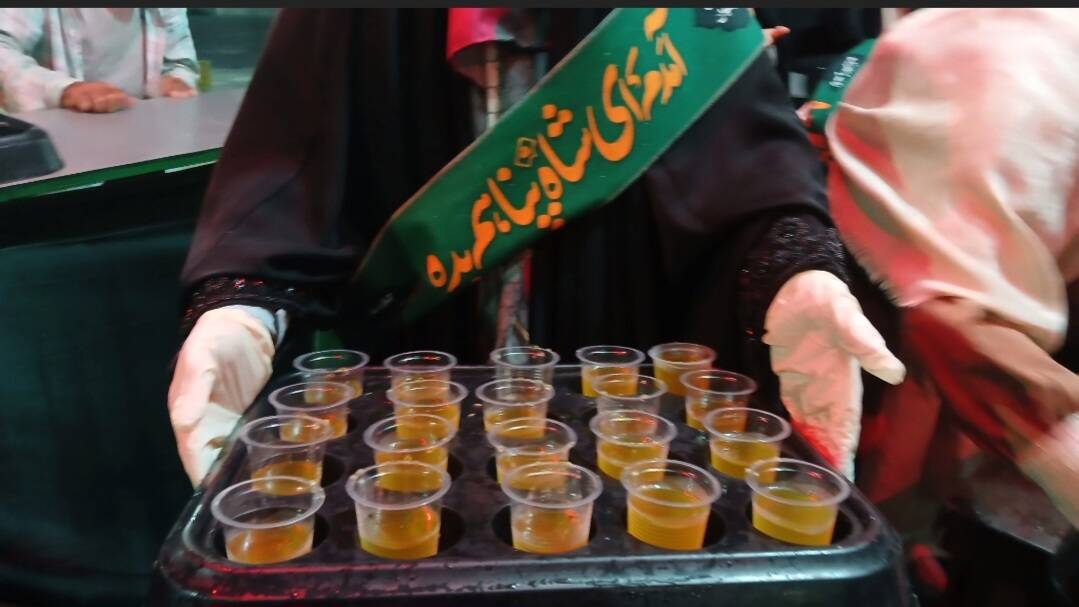 چایخانه‌ای با عطر انتظار در سه راه شهرستان محمودآباد