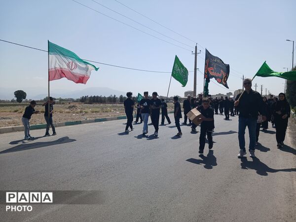 عزاداری پرشور ظهر عاشورا در محمدشهر کرج
